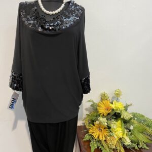 Bluza neagră cu paiete - imagine 1